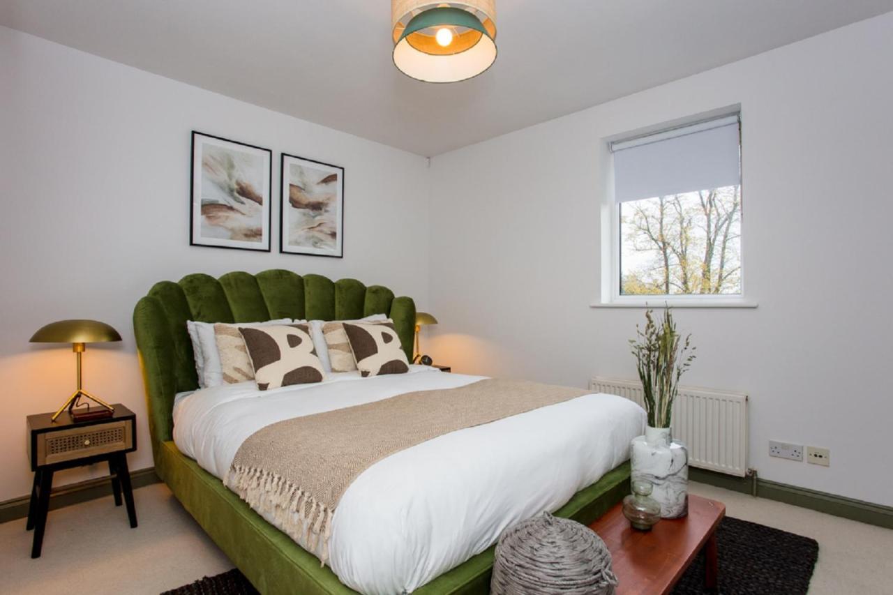 The Sparkford Gardens - Lovely 2Bdr With Balcony Londýn Exteriér fotografie